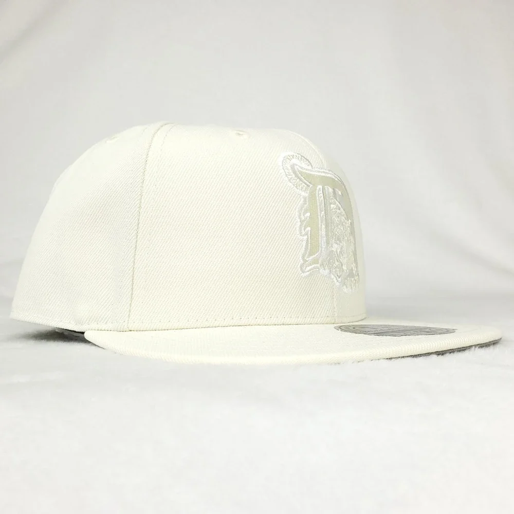 Detroit‎ Tigers Mitchell & Ness MLB Fitted 7 3/8 Liberty Hat Cap Cream NWT